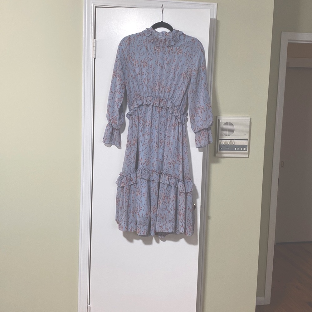 Powder blue. And pink beautiful flows dress size xs